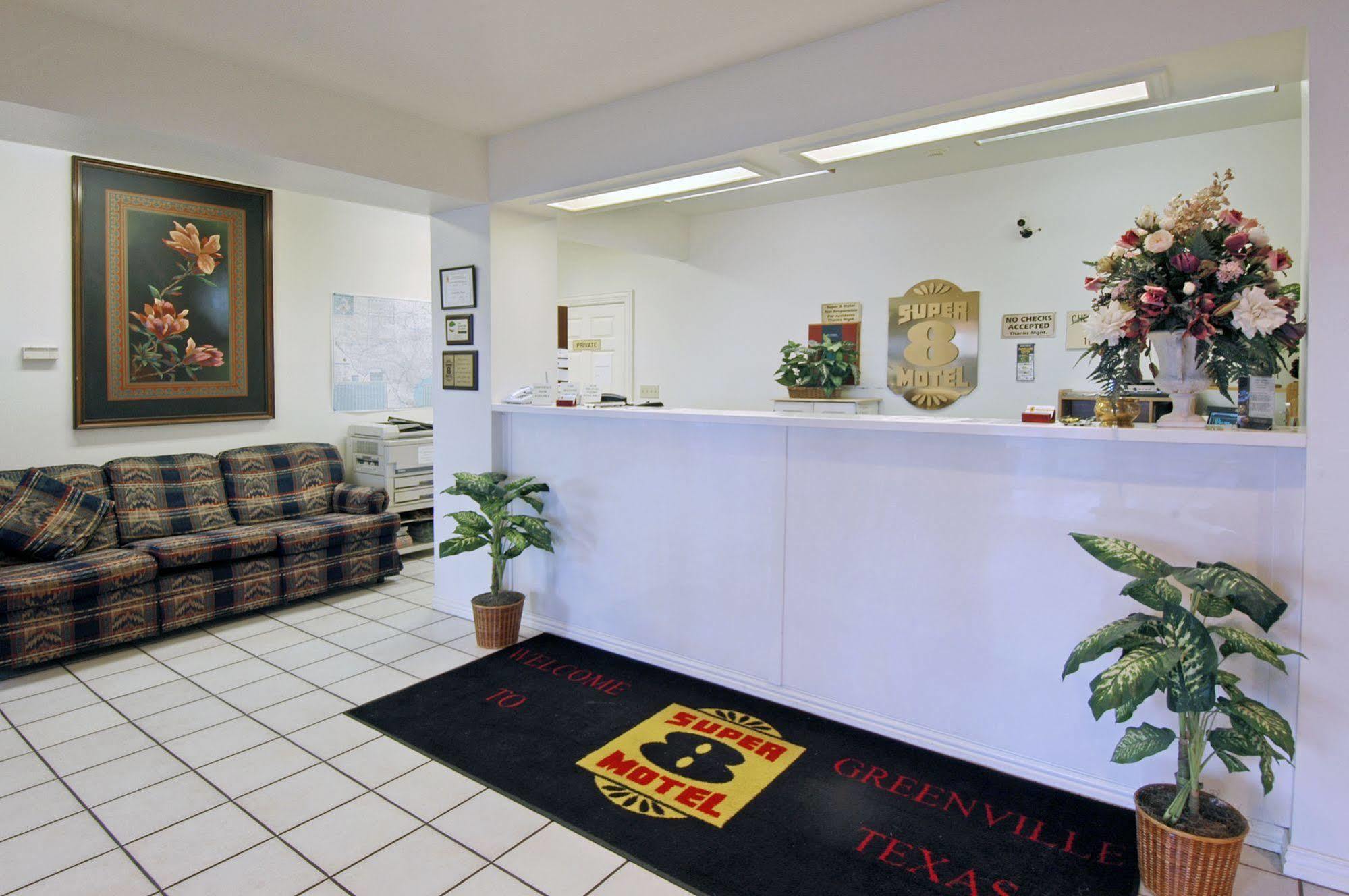 Super 8 By Wyndham Greenville Extérieur photo